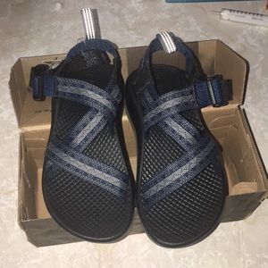 Kids Chaco Stakes sandals size 11